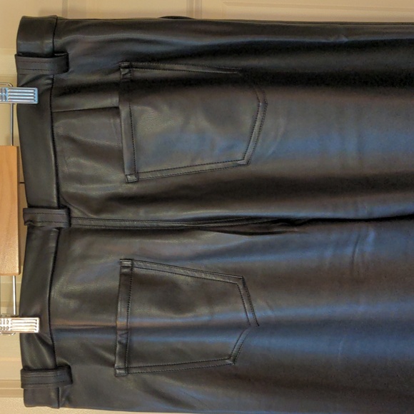 Joe's Jeans The Mia Faux Leather Cropped Pants in Black Size 33 - Picture 7 of 10